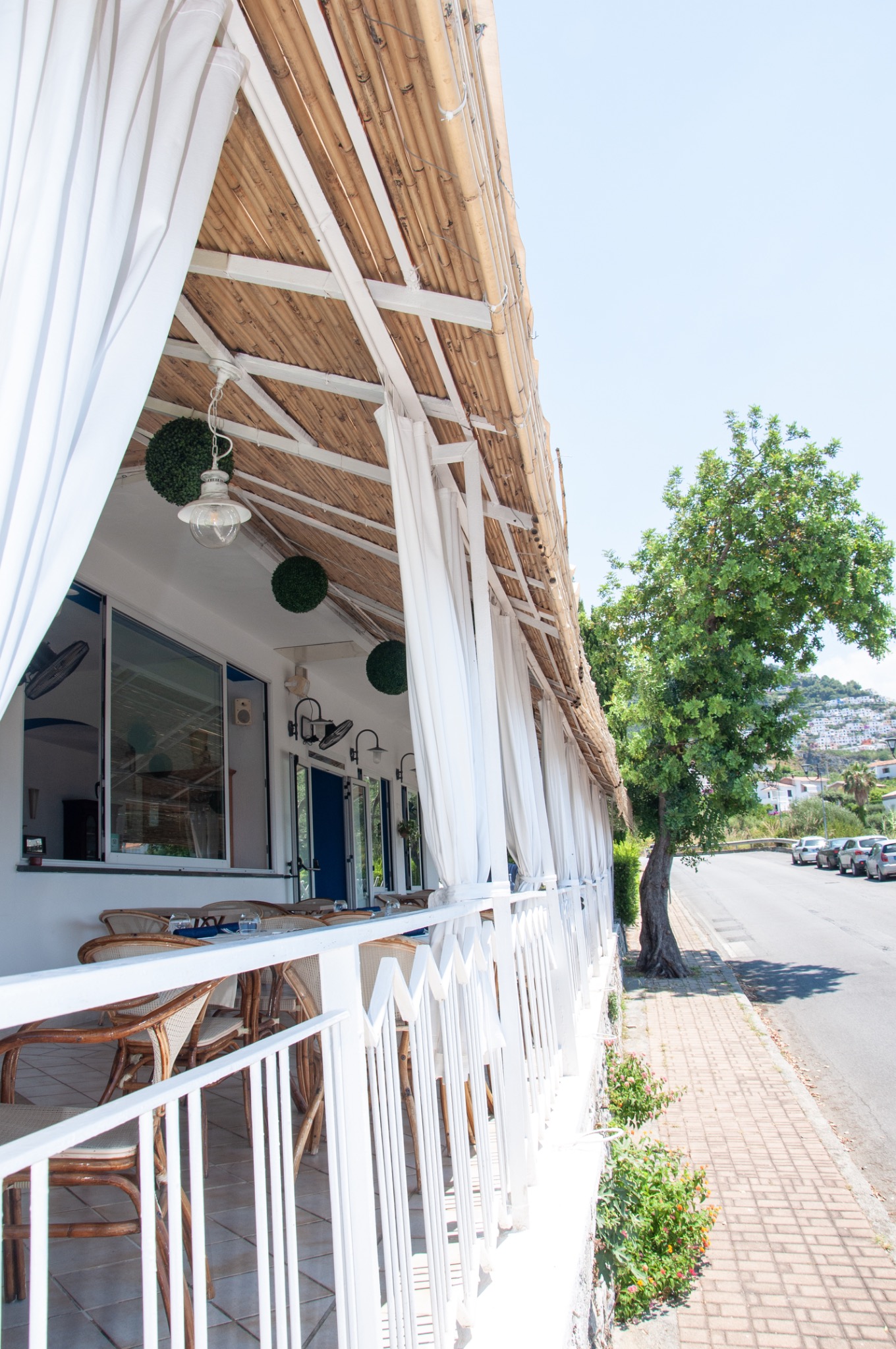 Esterno laterale del locale